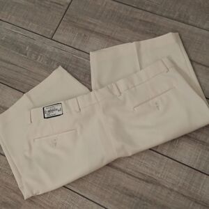 MAUS & HOFFMAN..MENS SHORTS..